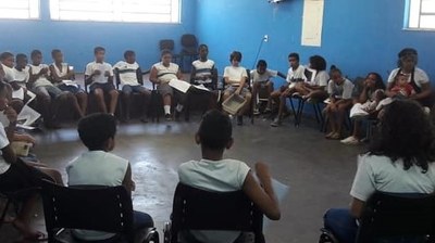 Roda de leitura na Escola Municipal Haydeia Fiuza de Castro